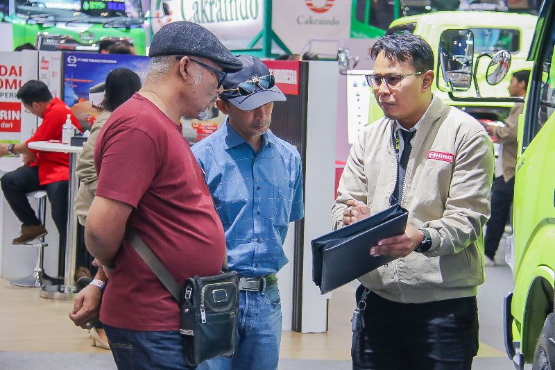 Hino Mencatatkan 106 SPK di GIIAS 2024, Nilai Transaksi Ditaksir Rp 76 Miliar image991