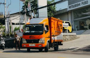 Mitsubishi Fuso Kokoh Jadi Market Leader di Segmen Kendaraan Niaga
