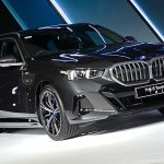 Harga BMW i5 Touring 2025 Tembus Rp 2,2 Miliar Off The Road di Indonesia - Tuwaga