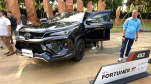 Perbedaan New Fortuner 2024 Terbaru Harga Mulai Rp 573 jutaan