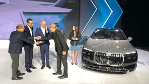 BMW Individual Two-Tone Finish, Bisa Kustom Warna Seri 7 Sesuai Selera