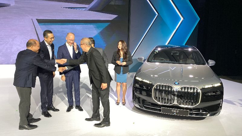 BMW Individual Two-Tone Finish