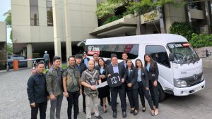 Serah Terima Bus Hino 115 SDBL PRIMECAB L, Untuk Transportasi Batam