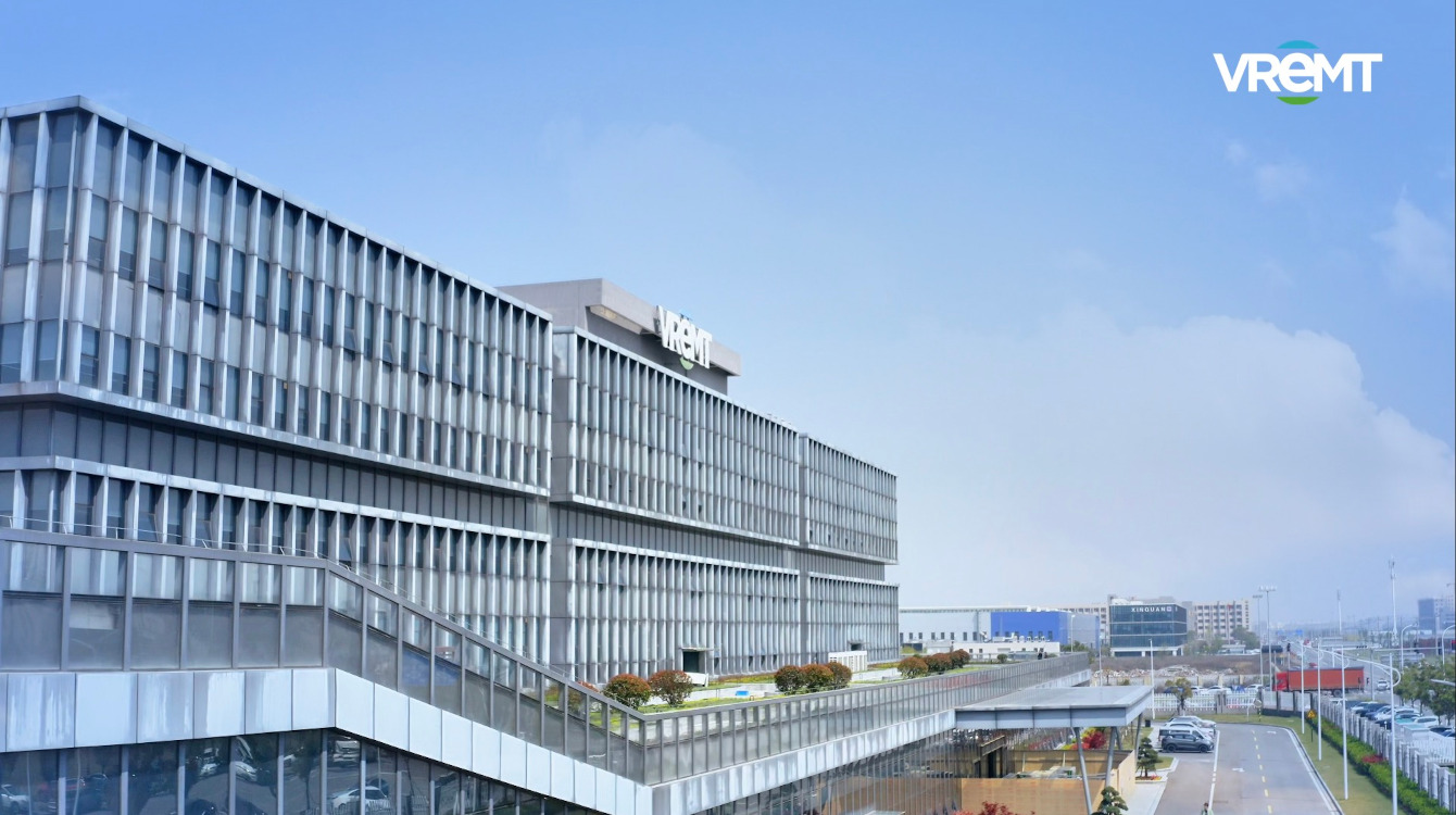 ZEEKR Intelligent Factory memanfaatkan teknologi mutakhir seperti Internet of Things dan konektivitas nirkabel