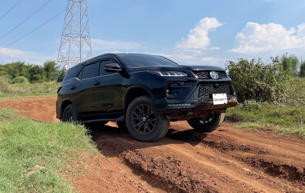Toyota Fortuner Terbaru Makin Nyaman dan stabil
