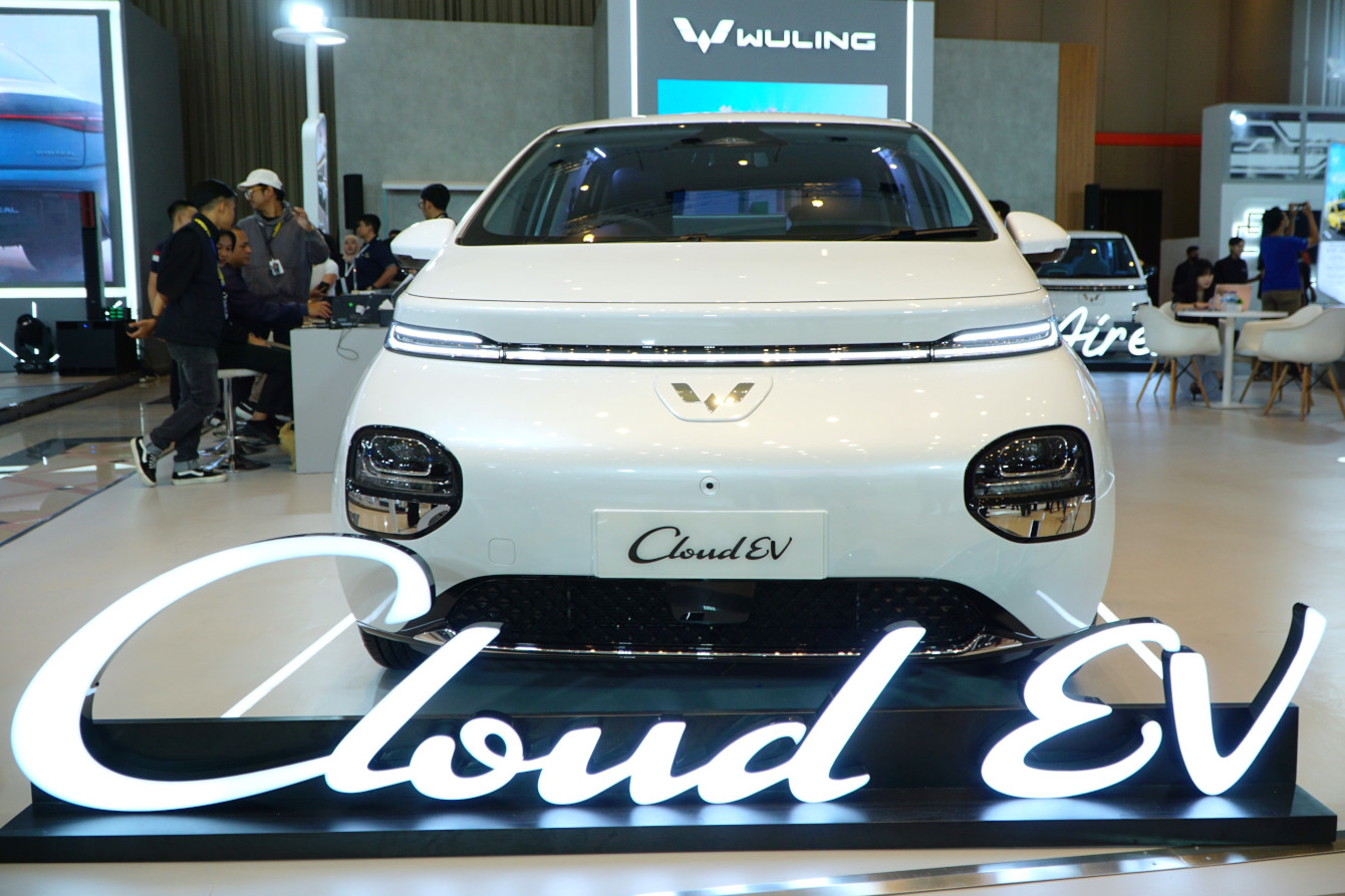 Wuling Cloud EV hadir di GIIAS Bandung 2024