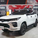New Toyota Fortuner 2.8 GR 4×4 Pakai Aksesori OEM Jadi Ganteng Begini - Tuwaga