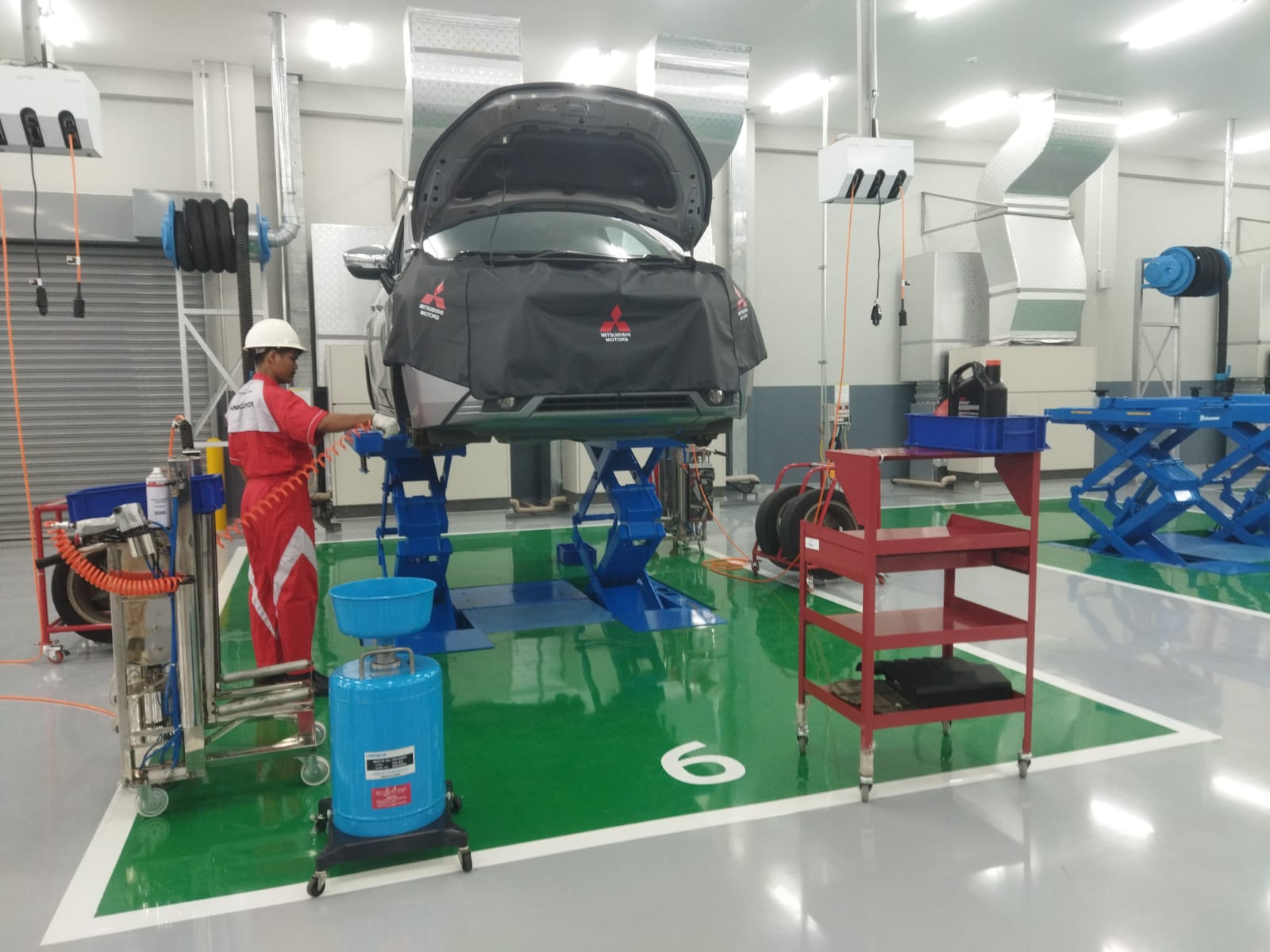 Mitsubishi Motors Training Center di Cibitung 2