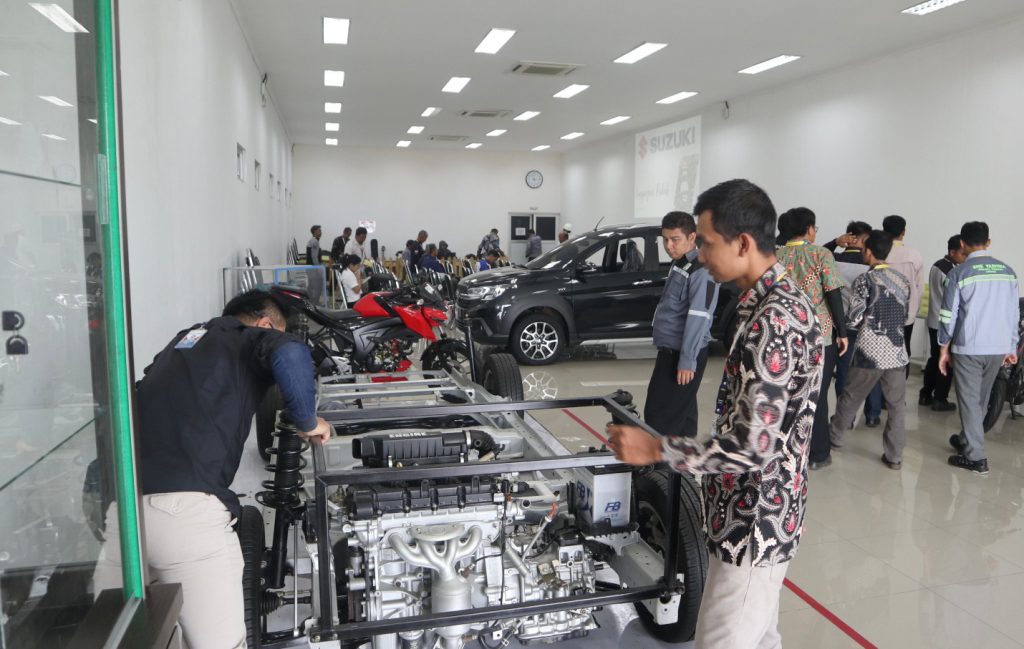 Suzuki Indonesia Sinergikan Program Vokasi 111 Guru dari 87 Sekolah