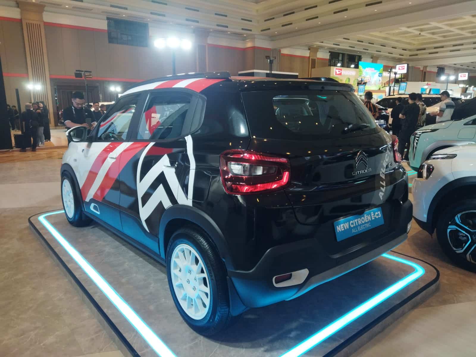Aura Citroen E-C3 Le Sportif juga bergaya rally look