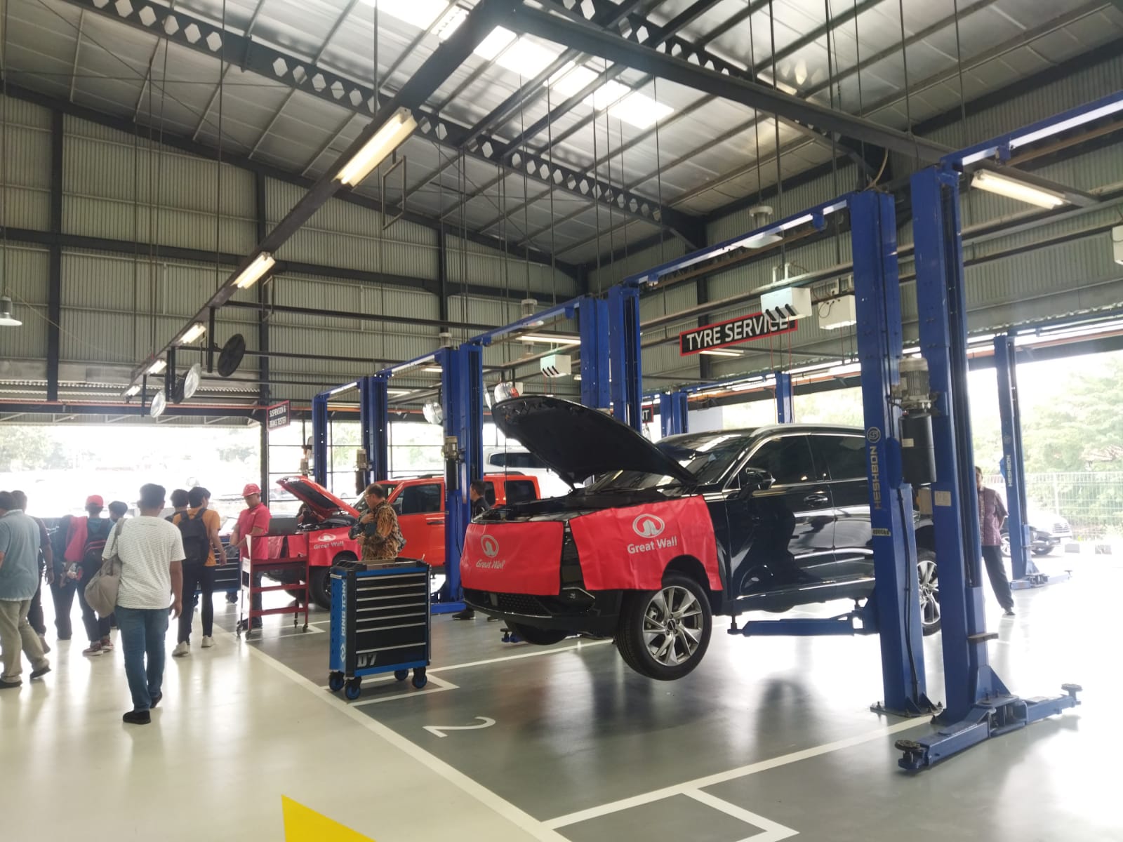 Area service GWM Cibubur terasa luas