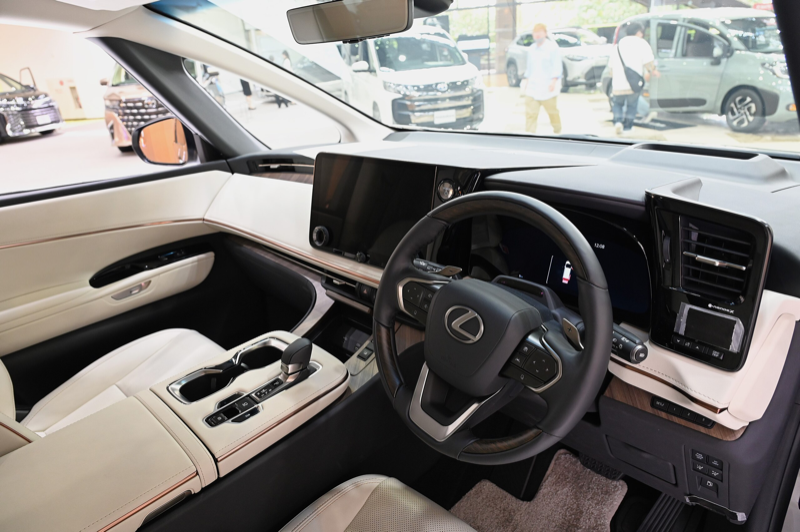 Mobil dinas Wapres Gibran