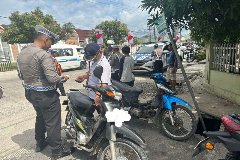 Info Terbaru Denda Tilang Tidak Pakai Helm di Jalan Raya denda tilang tidak pakai helm