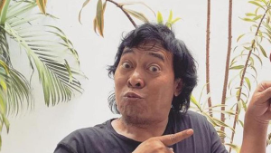 Intip Koleksi Mobil Komeng Sebagai Anggota DPD RI, Kok Gak Ada Motor Yamaha?