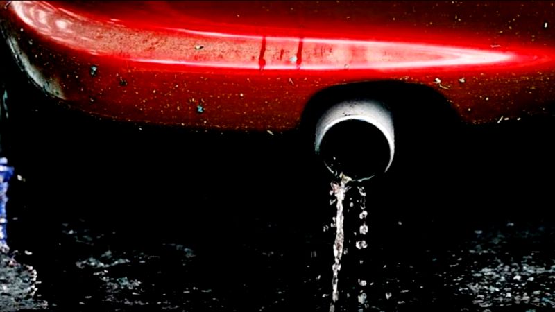 Knalpot Mobil Keluar Air