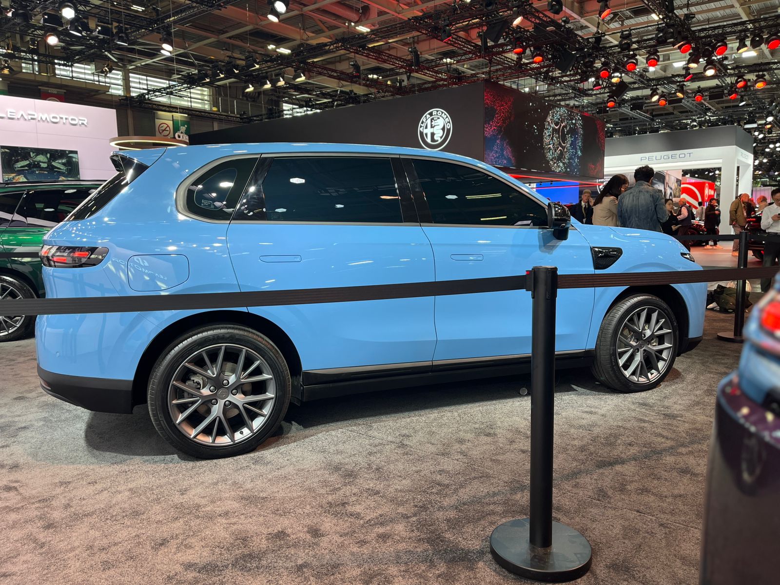 Langsung dari Paris Motor Show 2024 : Leapmotor Tampilkan C10 dan T03 serta Debut Leapmotor B10 Tampilan perdana Leapmotor B10