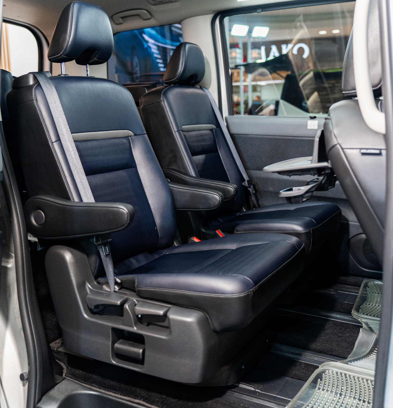 Jok standar Nissan Serena e-Power