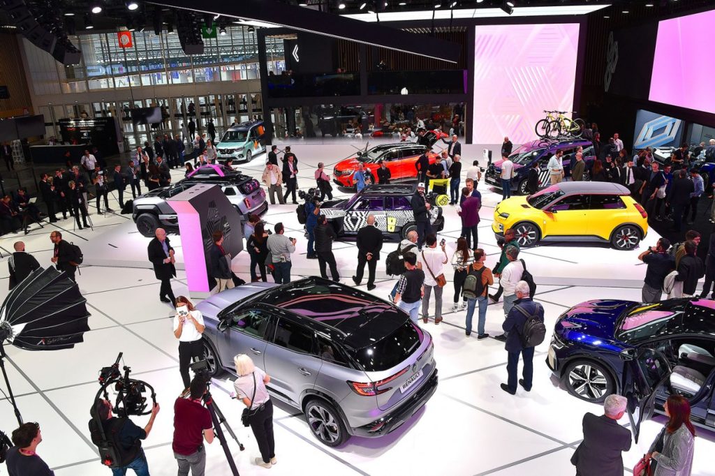 Tim Moladin bertolak ke Paris Motor Show 2024