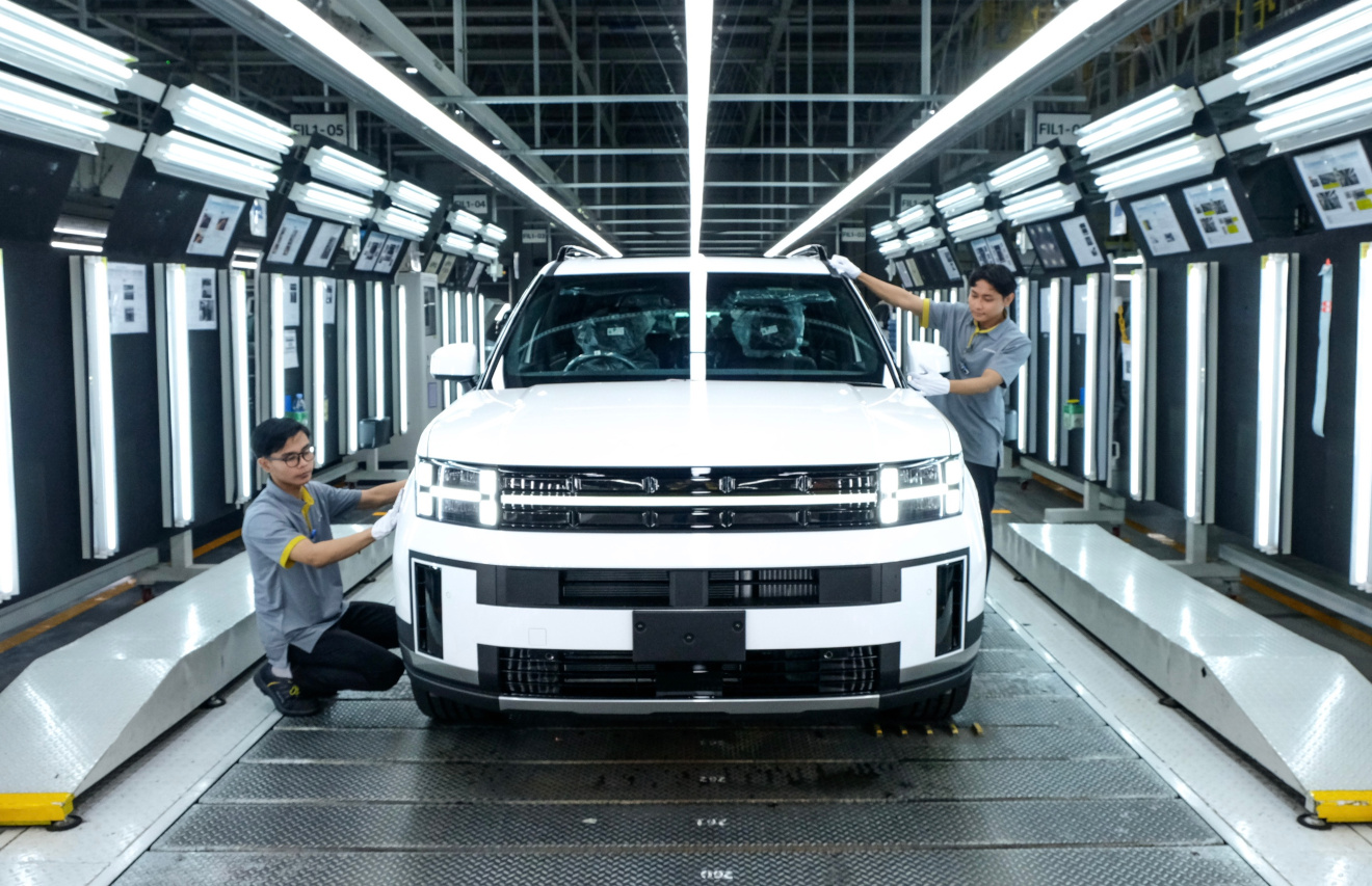 Produksi Santa Fe hybrid,  jadi model hybrid perdana yang dilakukan PT HMMI 