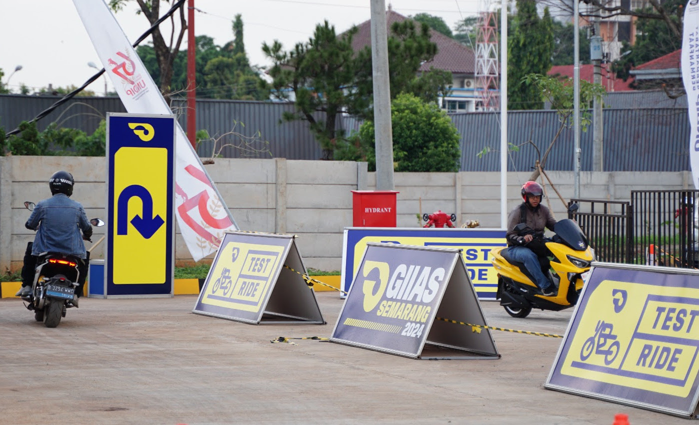 Daftar Mobil dan Motor Baru Yang Bisa Dites di GIIAS Semarang 2024 Pengunjung GIIAS Semarang 2024 juga bisa test ride motor baru
