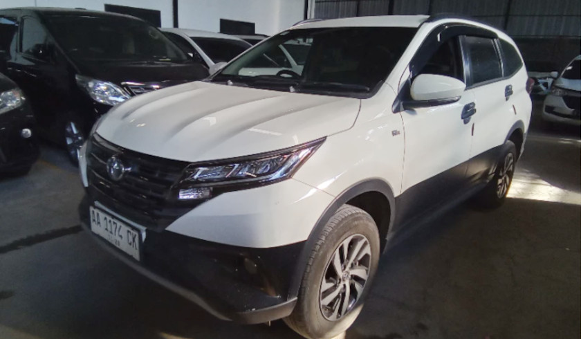 Toyota Rush di balai lelang IBID