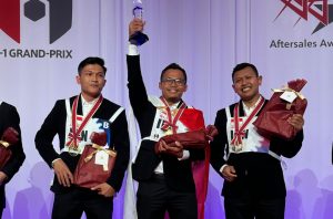 Wakil Isuzu Indonesia Raih Juara 1 Kompetisi Mekanik Isuzu Dunia di Jepang