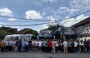 Hino Gelar Bus Customer Gathering di Bali Menghadirkan Dua Bus Spesial