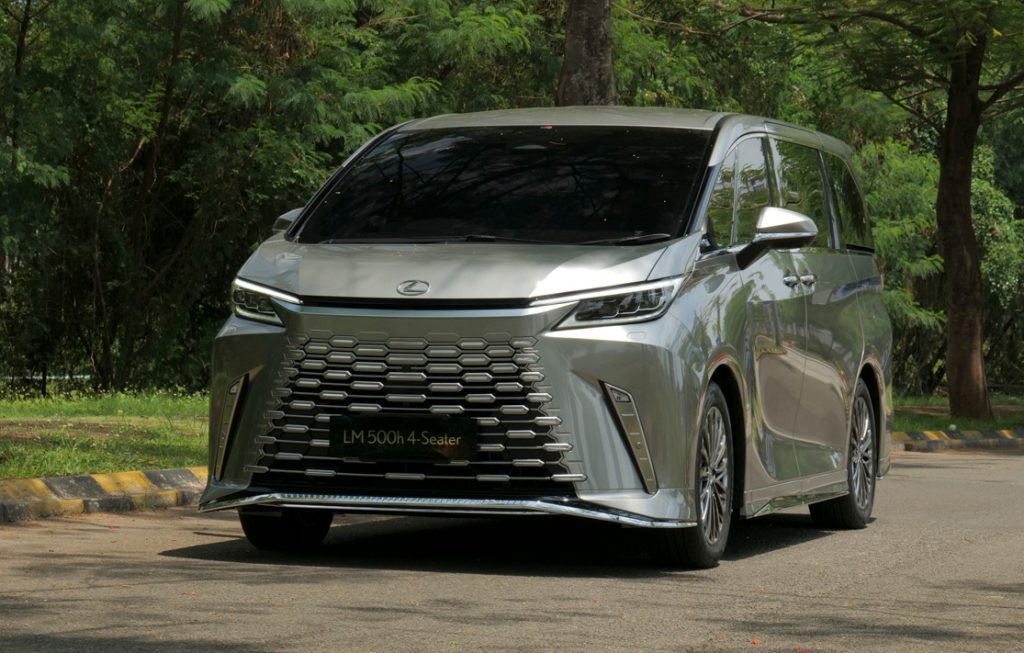 Spesifikasi Lexus LM 500h beri standar baru kemewahan dan kenyamanan
