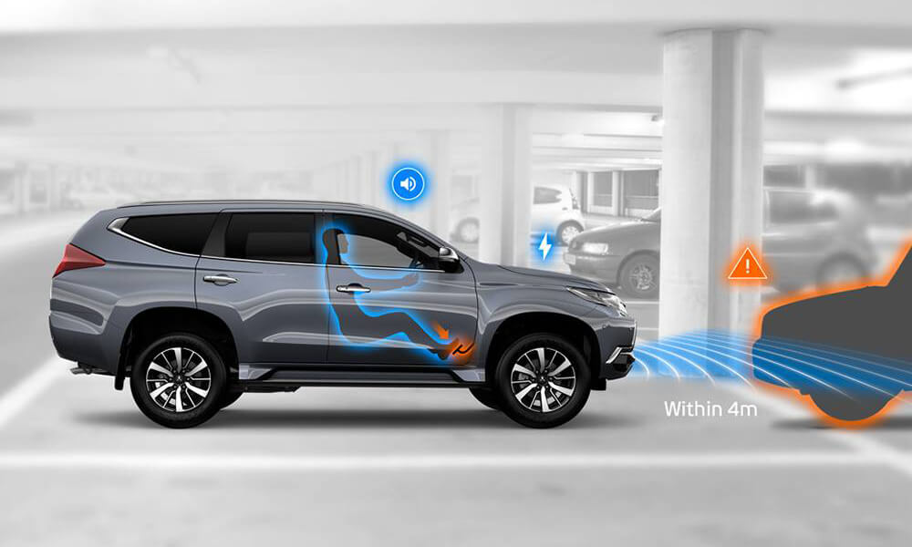 Fungsi Ultrasonic Misacceleration Mitigation System di Mitsubishi New Pajero Sport