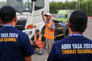 Hino Total Support Customer Center Kedatangan Tamu Spesial