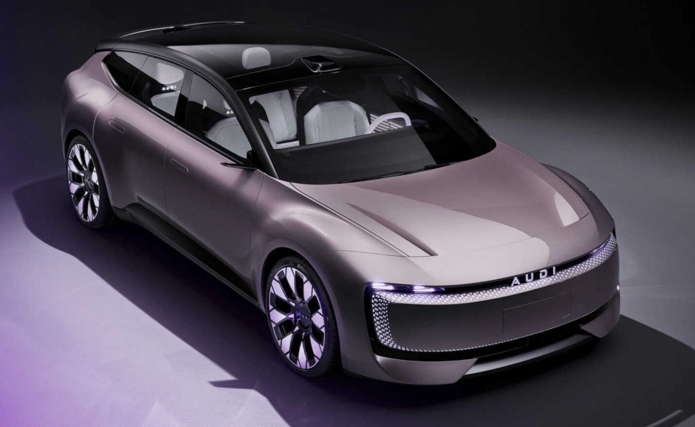 Tampil bergaya wagon, AUDI E memiliki panjang 4,8 meter