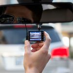 Cara Pasang Dashcam Mobil Biar Berkendara Makin Aman - Tuwaga