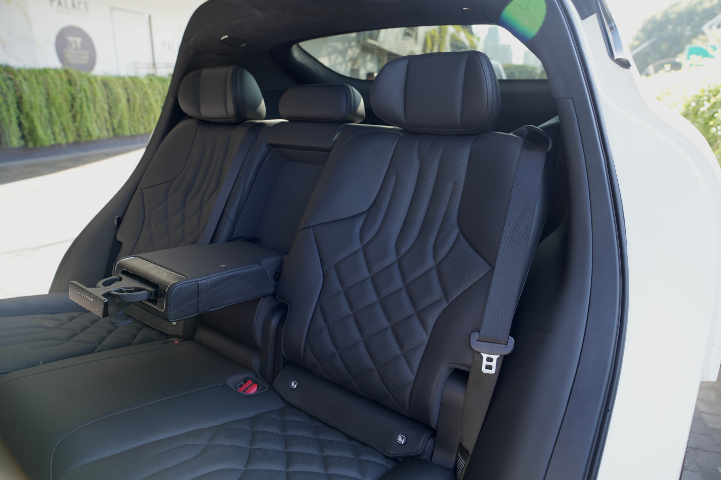 Istimewanya Kabin Hyptec HT Hasil Riset Tim Amerika, Eropa dan Cina Area baris kedua Hyptec HT tergolong lega