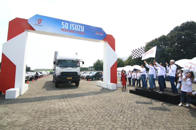 Isuzu rayakan 50 tahun di Indonesia