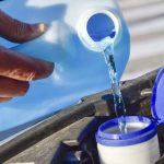 Bolehkah Menggunakan Air Keran sebagai Cairan Wiper Mobil? Simak Dampaknya! - Tuwaga