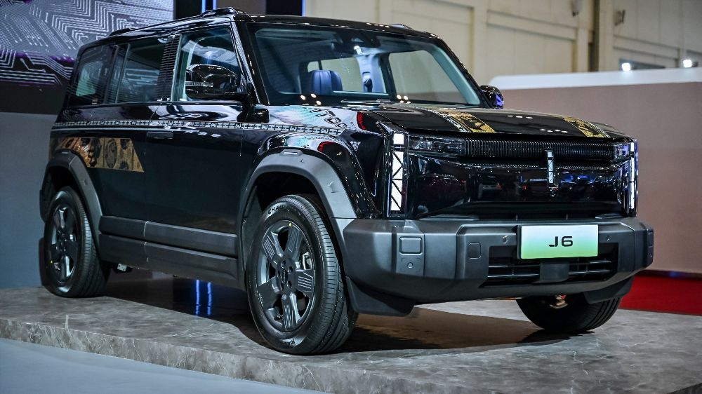 Chery J6 Edisi Batik, Tampil Kalcer di GJAW 2024 Siap Dilelang image1618