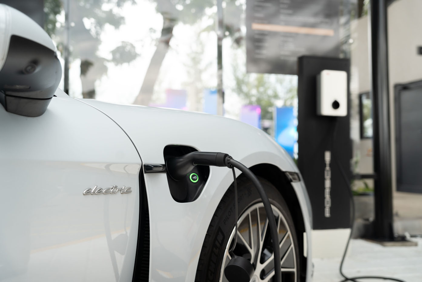 porsche destination charging 4