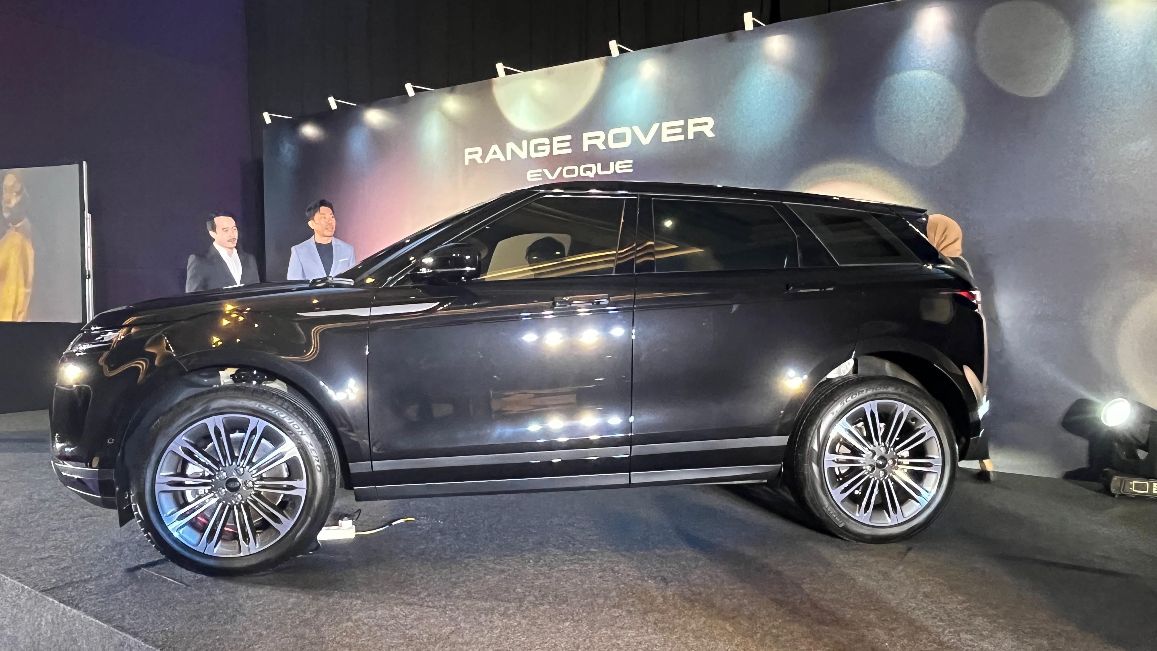 Tampilan samping Evoque terbaru