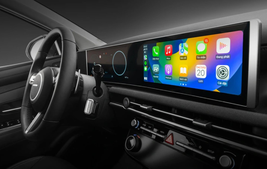 Kumpulan 2 layar informasi dan layar hiburan seluas 12,3 inci jadi pusat perhatian dasbor