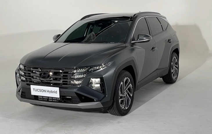 Harga Hyundai Tucson Baru Varian Hybrid Tembus Rp 740 Jutaan! Hyundai Tucson baru dijual dengan harga bersaing Rp 600 - 700 jutaan