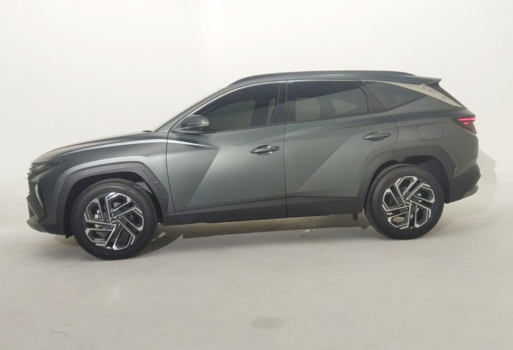 Harga Hyundai Tucson 2024, tetrmahal Rp 743 juta.