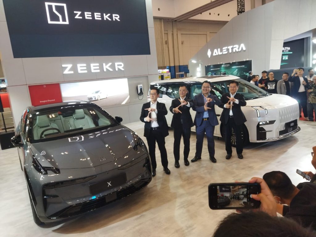 Ini Estimasi Harga ZEEKR X dan ZEEKR 009