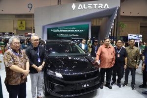 Dicibir Mejeng di GJAW 2024 Tak Sepenuh Hati, Orang Ini Tetap Borong Ratusan ALETRA L8 EV