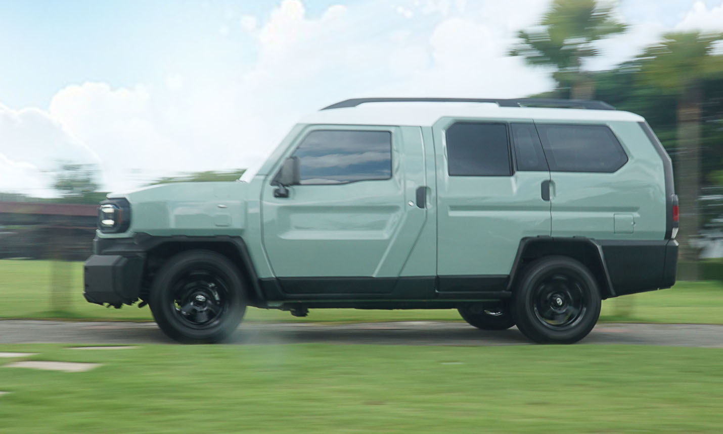 Toyota hilus rangga SUV 4