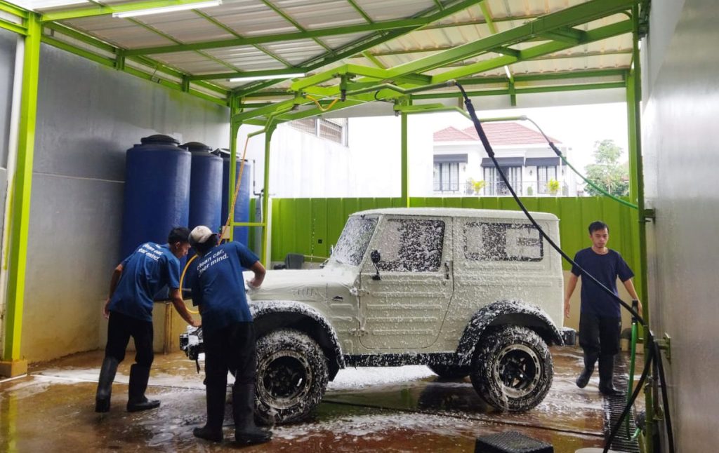 AIRE Car Wash Kota Wisata, Cuci sampai Poles Mobil Cepat dan Nyaman