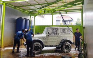 AIRE Car Wash Kota Wisata, Cuci sampai Poles Mobil Cepat dan Nyaman