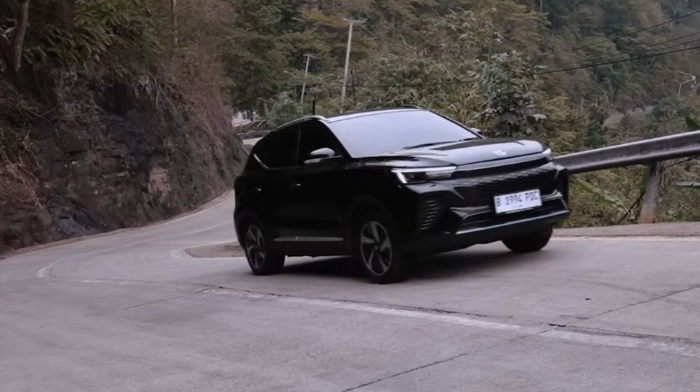 Tes Nanjak MG VS HEV