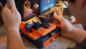 Kunci Immobilizer Hilang Saat Liburan, Jangan Asal Duplikat! Begini Solusinya