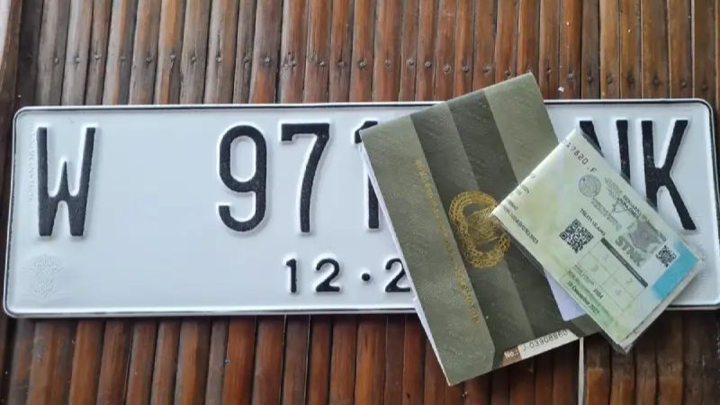 Plat nomor W