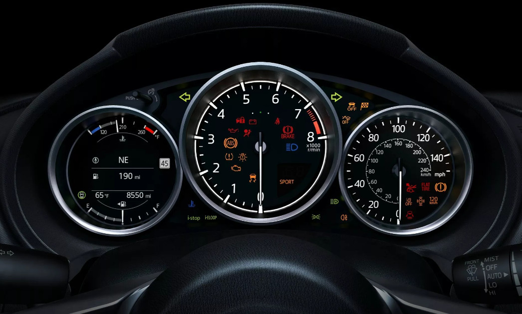 Tampilan speedometer MX-5 2025